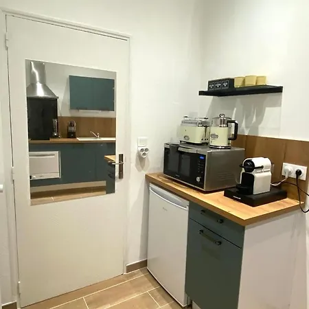 Apartamento Comedy: Heart Of Town Facing The Na Region Poitiers