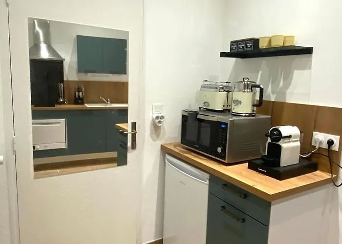 アパート Comedy: Heart Of Town Facing The Na Region ポアティエ